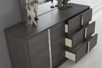 J&M Furniture Giulia King Bed in Matte Gray