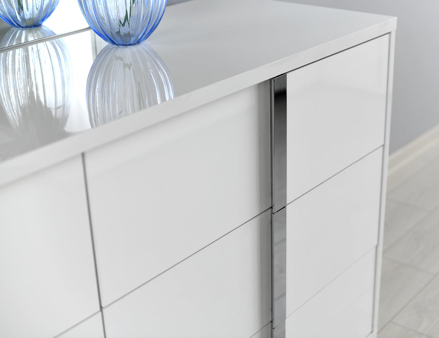 J&M Furniture Giulia Night Stand Right Facing in White