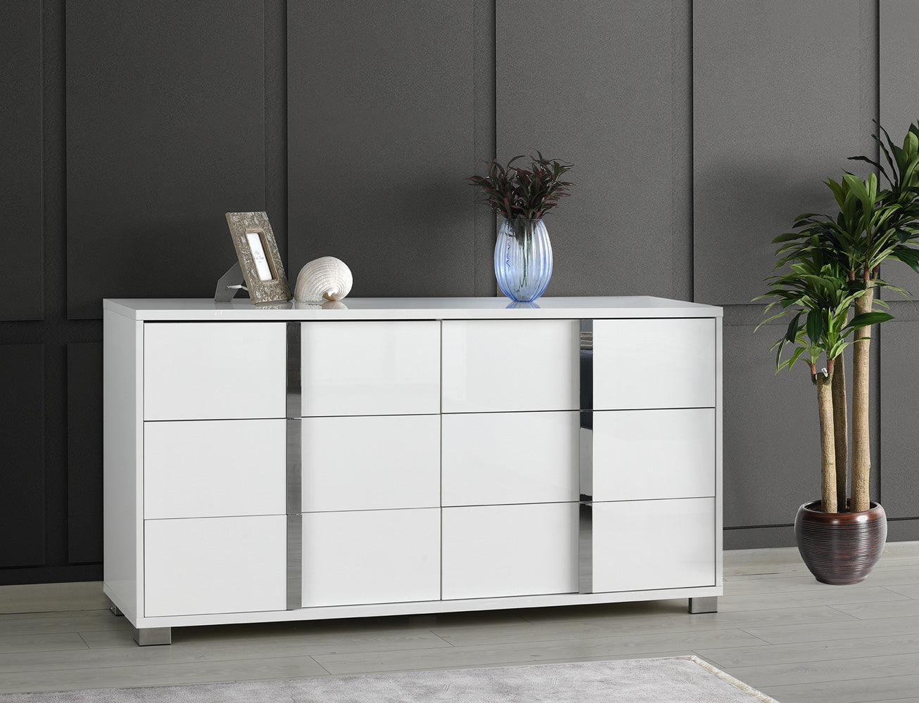 J&M Furniture Giulia Night Stand Right Facing in White