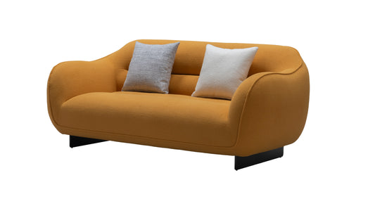 J&M Furniture HF5009 Love