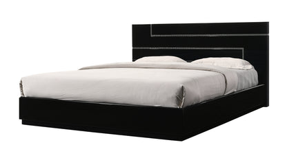 J&M Furniture Lucca King Size Bed
