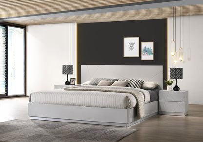 J&M Furniture Naples Grey K Bed