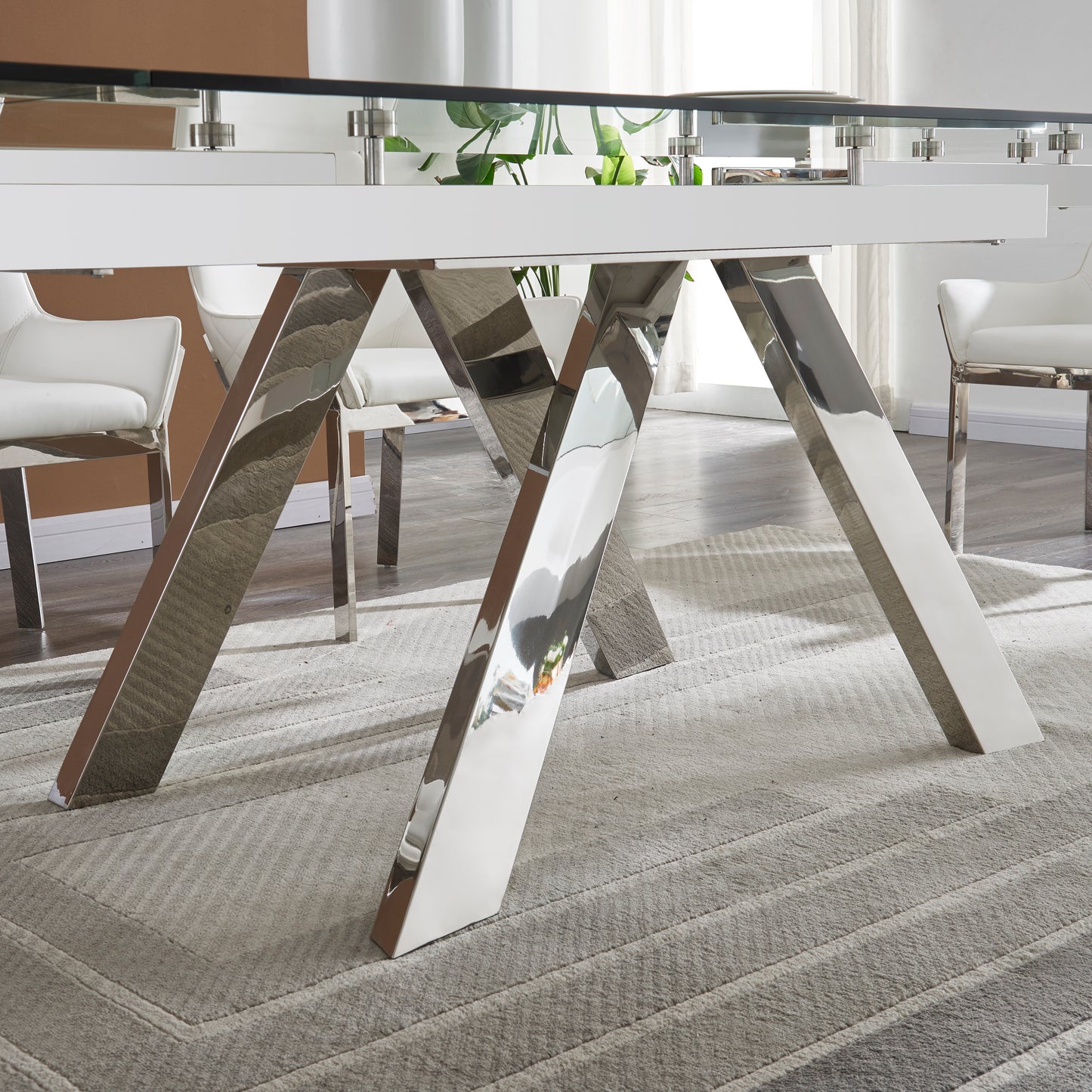 J&M Furniture MC Premier Extension Table