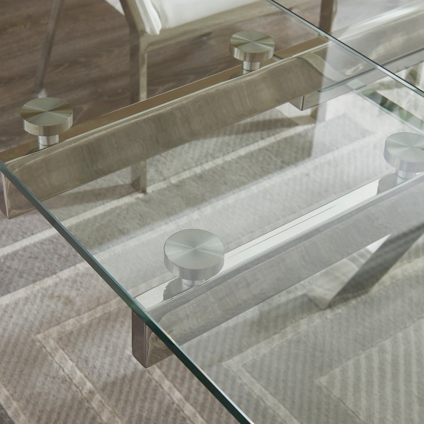 J&M Furniture MC Premier Extension Table