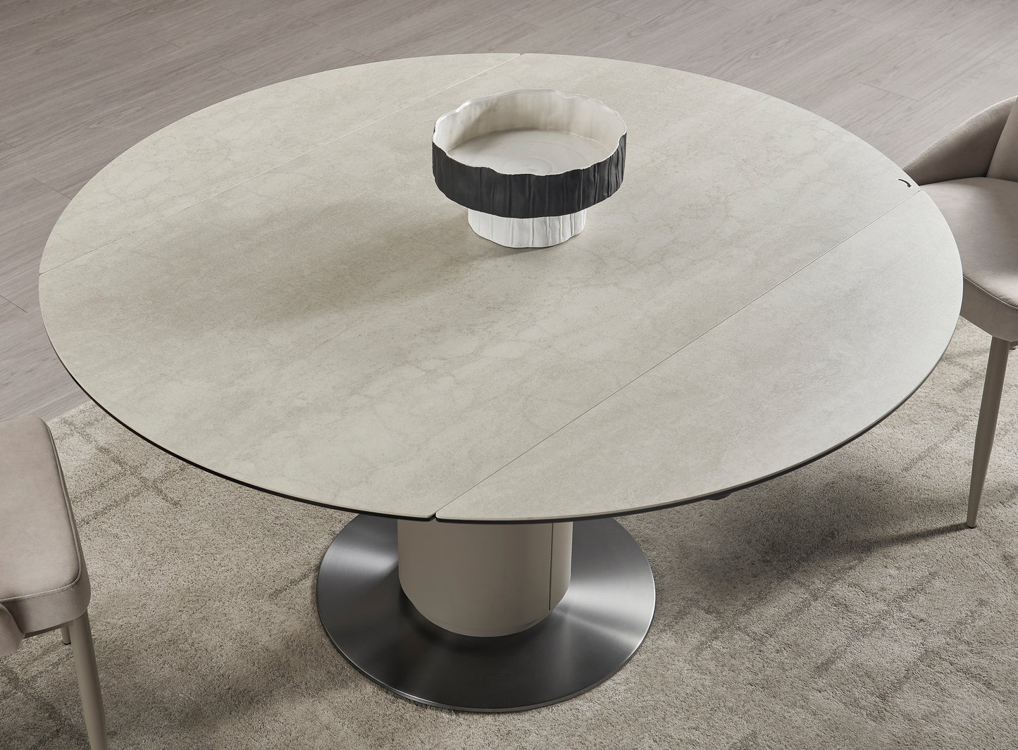 J&M Furniture RH 130 Extension Table