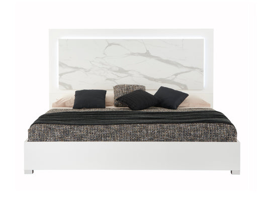 J&M Furniture Sonia White K