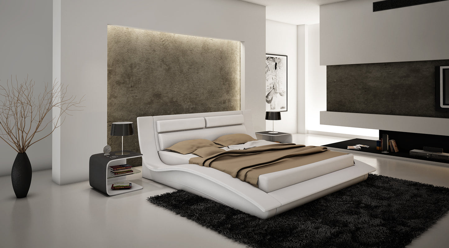 J&M Furniture Wave Queen Size Bed in White