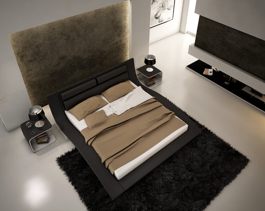 J&M Furniture Wave Queen Size Bed in Black