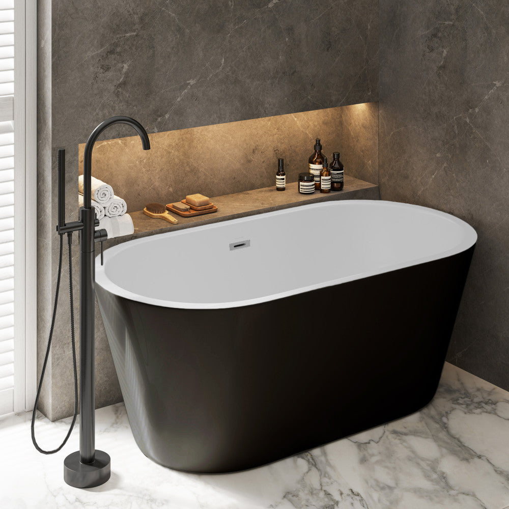 Swiss Madison Claire 60" Freestanding Bathtub Matte Black and Matte White