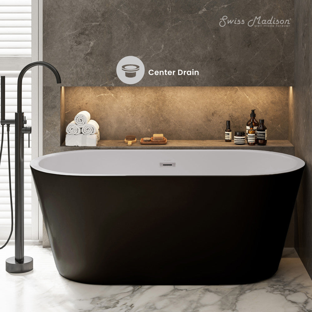 Swiss Madison Claire 60" Freestanding Bathtub Matte Black and Matte White